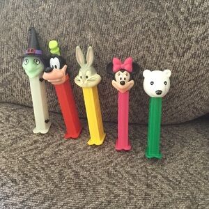 Disney and Looney Tunes Character Pez Dispensers Set